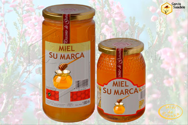 Su marca de Miel y Polen. Envasamos nuestras variedades de miel y polen con todas las garantías de selección y calidad, bajo su propia marca.